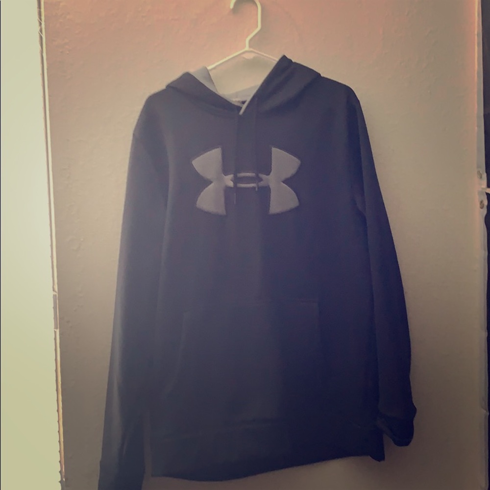 Under Armor Sweatshirt